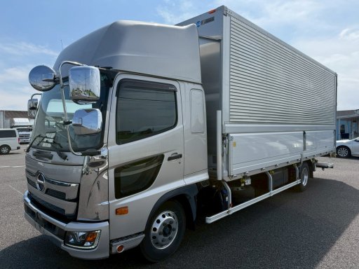 日野 中型ワイド レンジャー アルミウィング