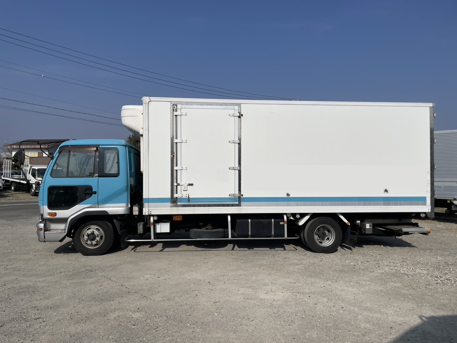 UDトラックス 中型ワイド コンドル 冷凍車 BDG-MK37C