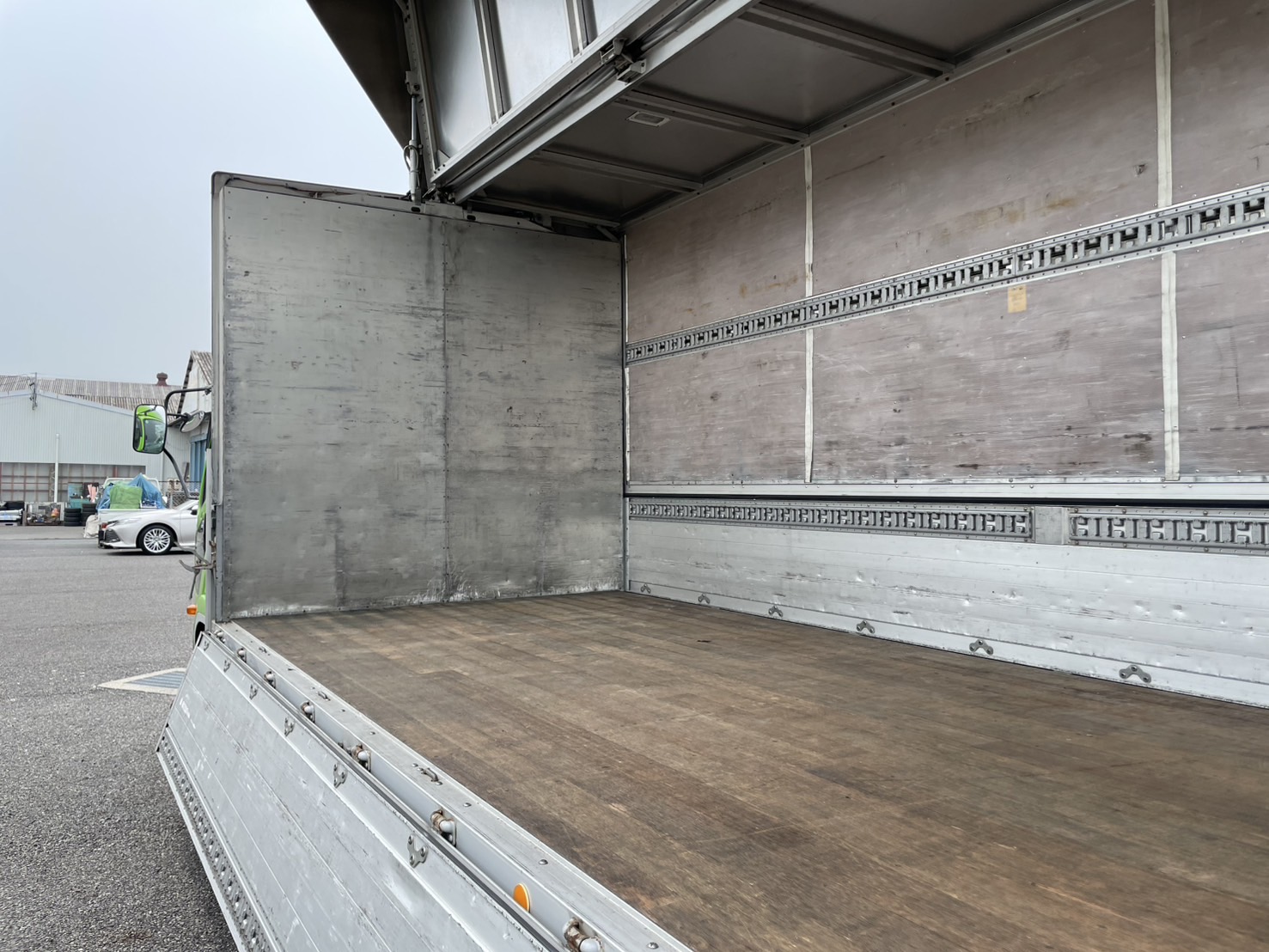 三菱 中型ワイド ファイター アルミウィング TKG-FK71F