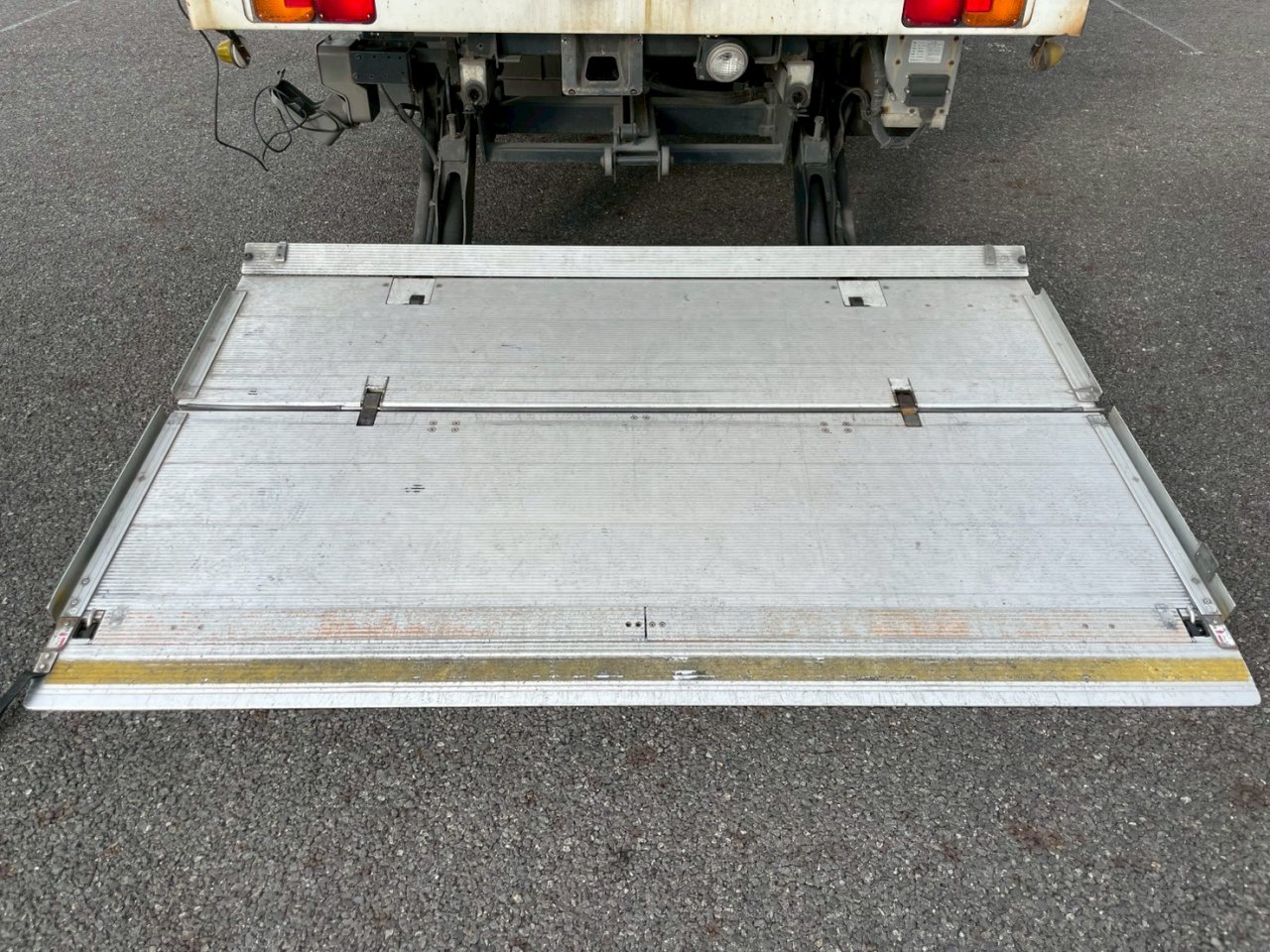 日野 中型ワイド  ホロウイング TKG-FD9JLAA