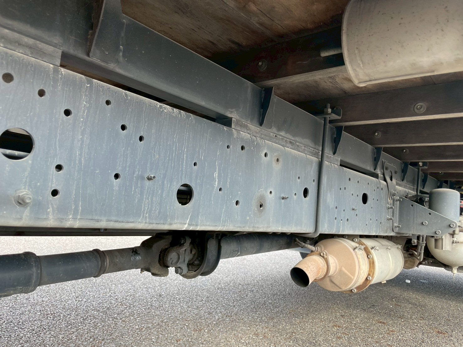 日野 中型標準  平ボディ TKG-FC9JKAP