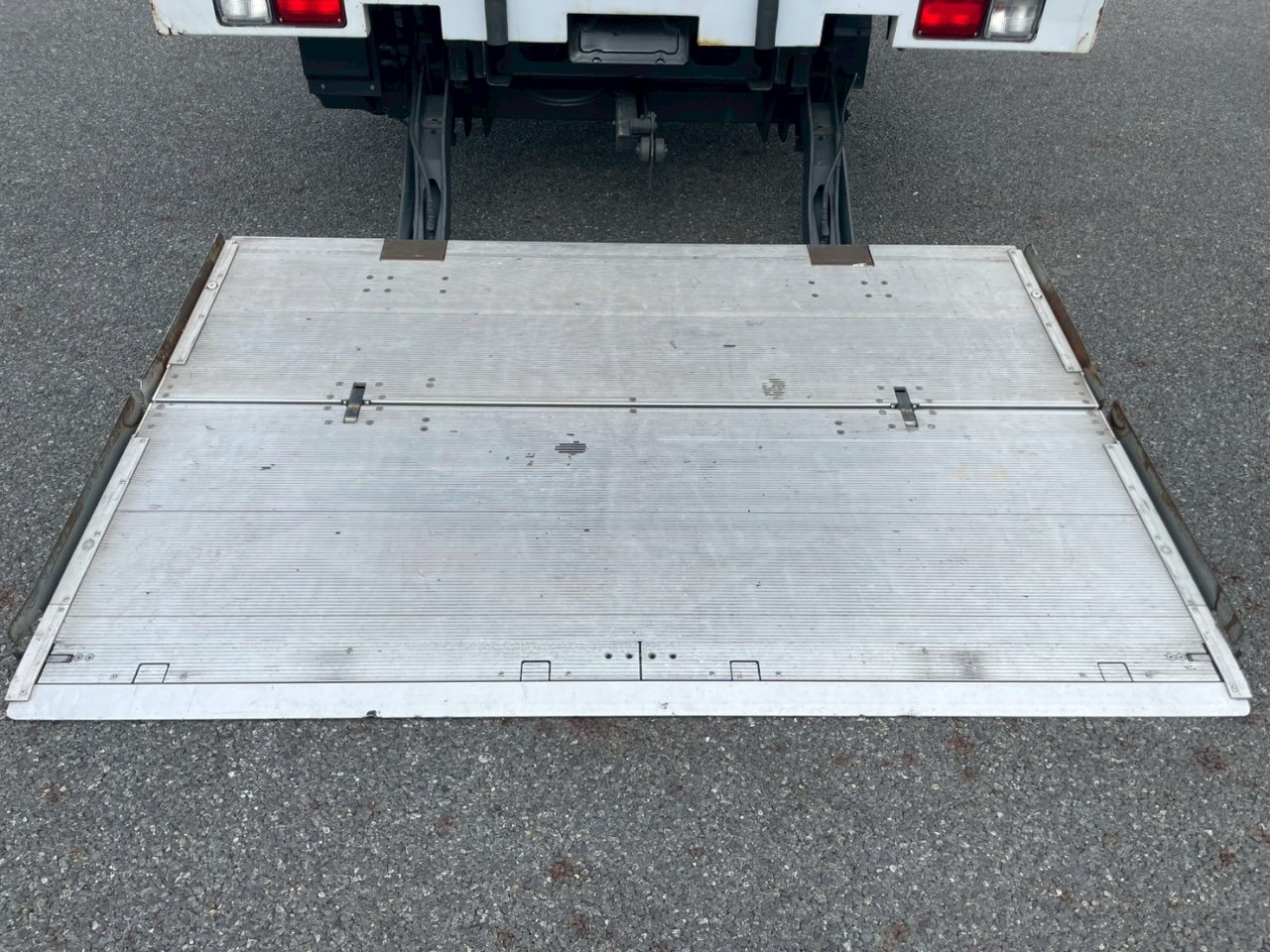 日野 中型ワイド レンジャー アルミウィング 2PG-FD2ABG