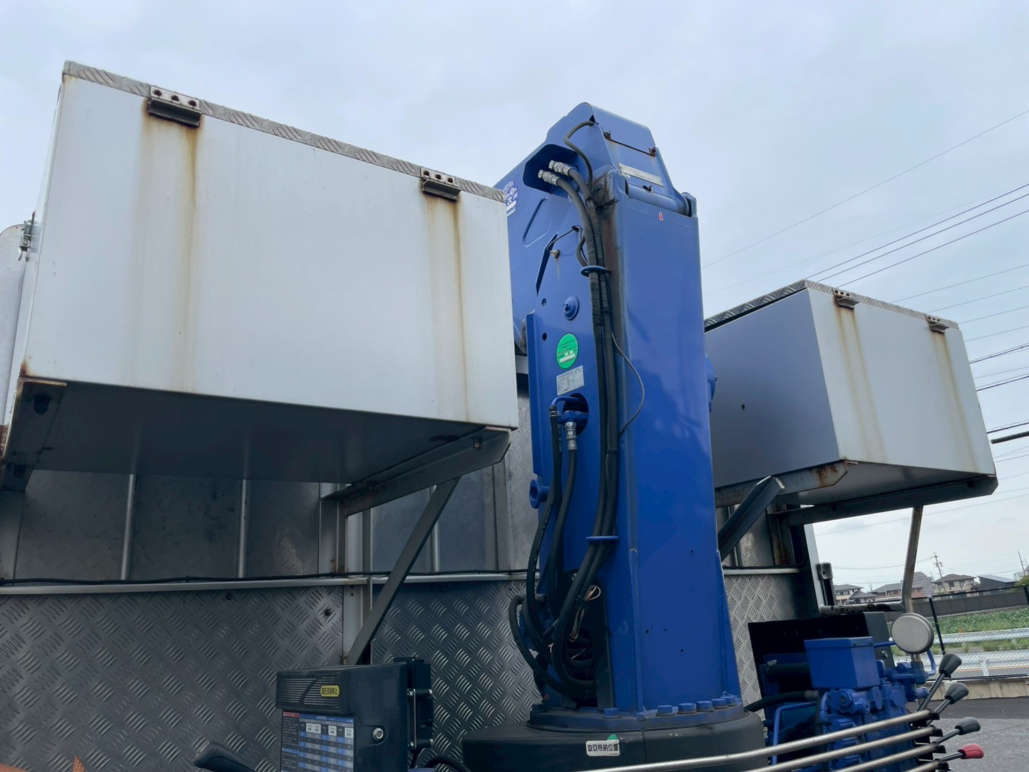 いすゞ 中型増トンワイド  クレーン４段 QKG-FTR34S2