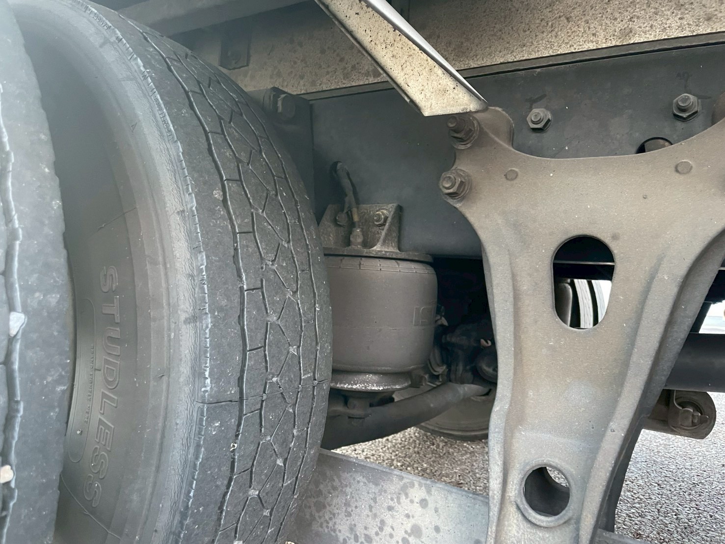 いすゞ 中型標準  アルミウィング TKG-FRR90T2