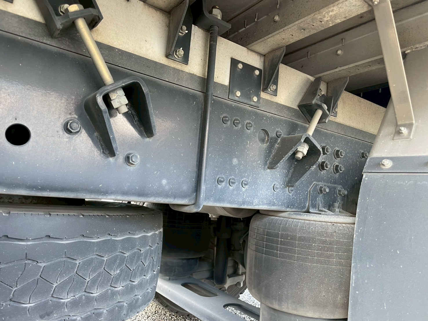 三菱 中型増トンワイド ファイター ホロウイング 2KG-FK65FZ