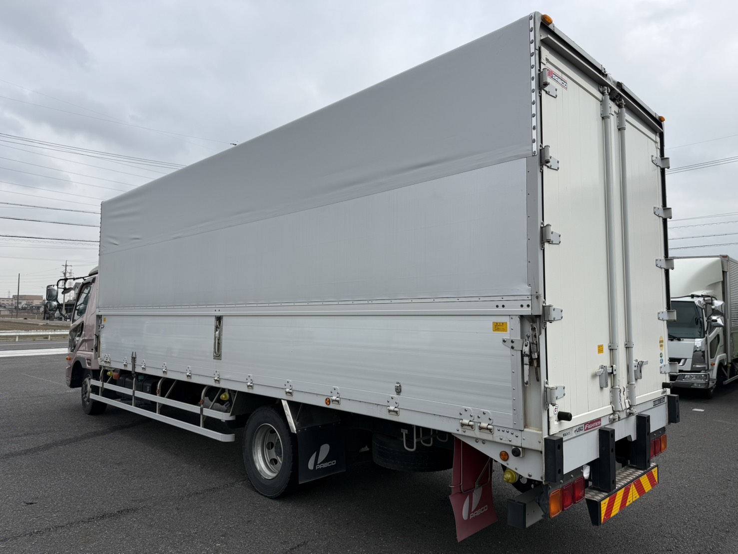 三菱 中型増トンワイド ファイター ホロウイング 2KG-FK65FZ