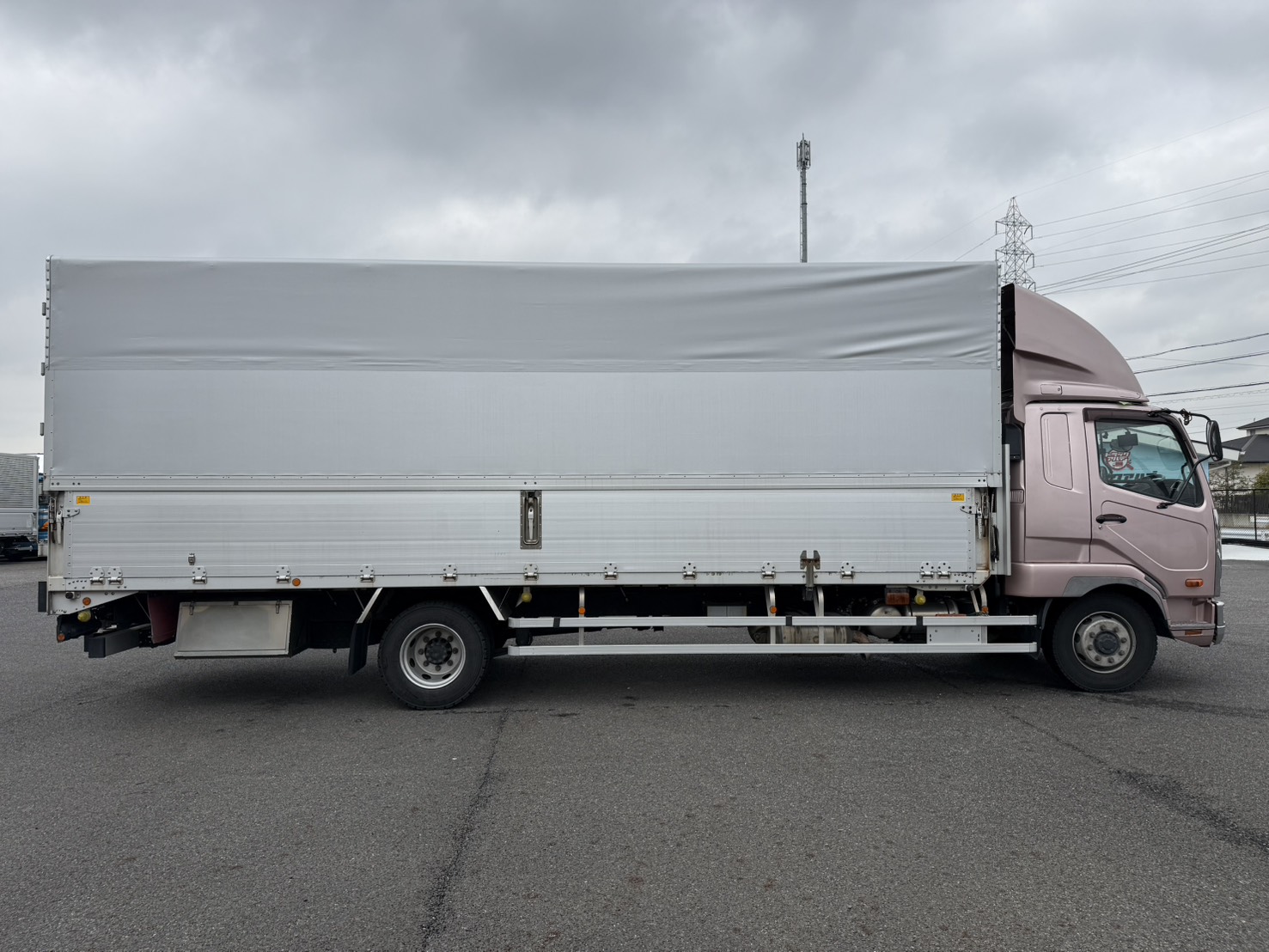 三菱 中型増トンワイド ファイター ホロウイング 2KG-FK65FZ