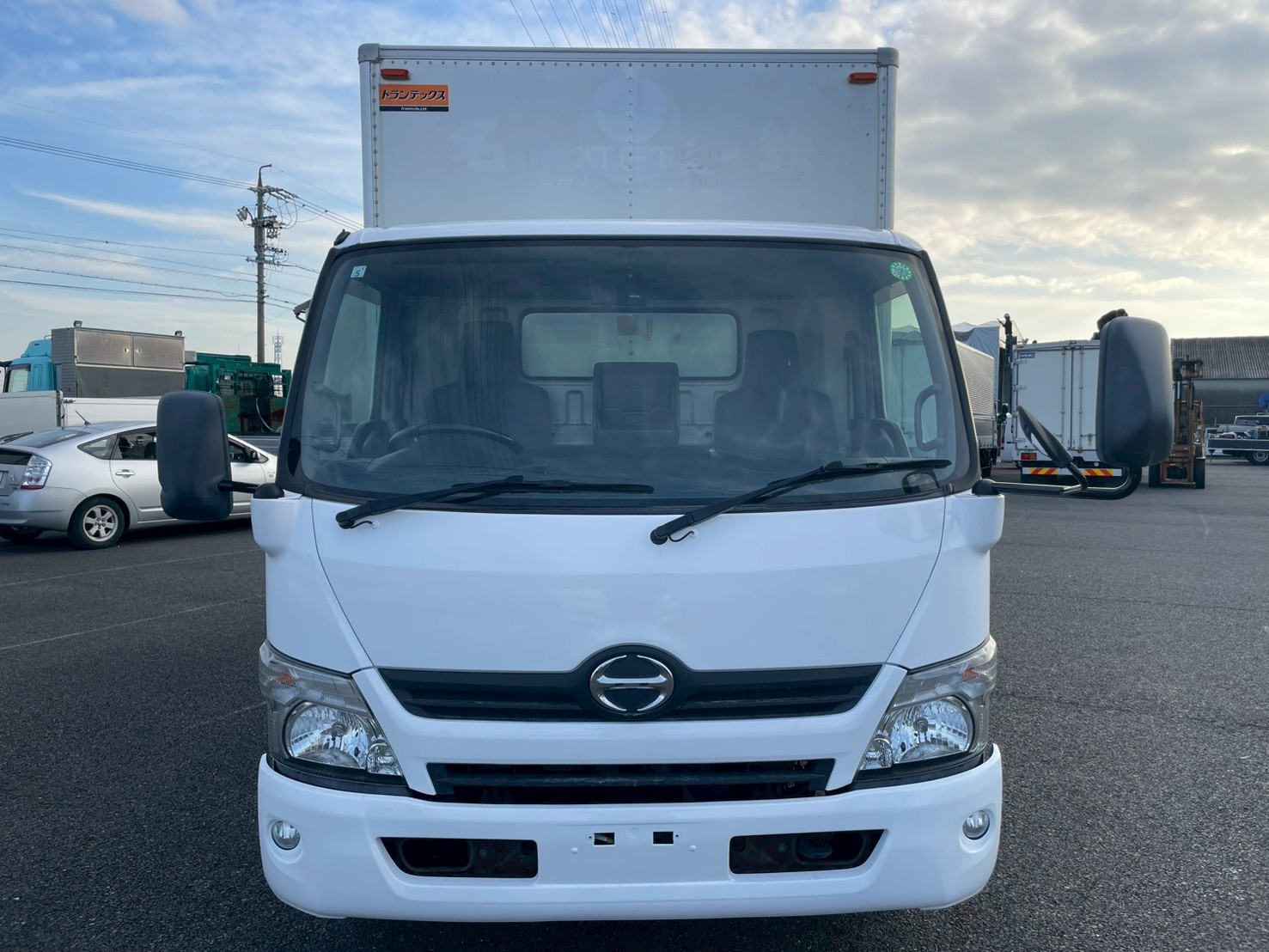 日野 小型ワイド デュトロ バン TKG-XZC710M