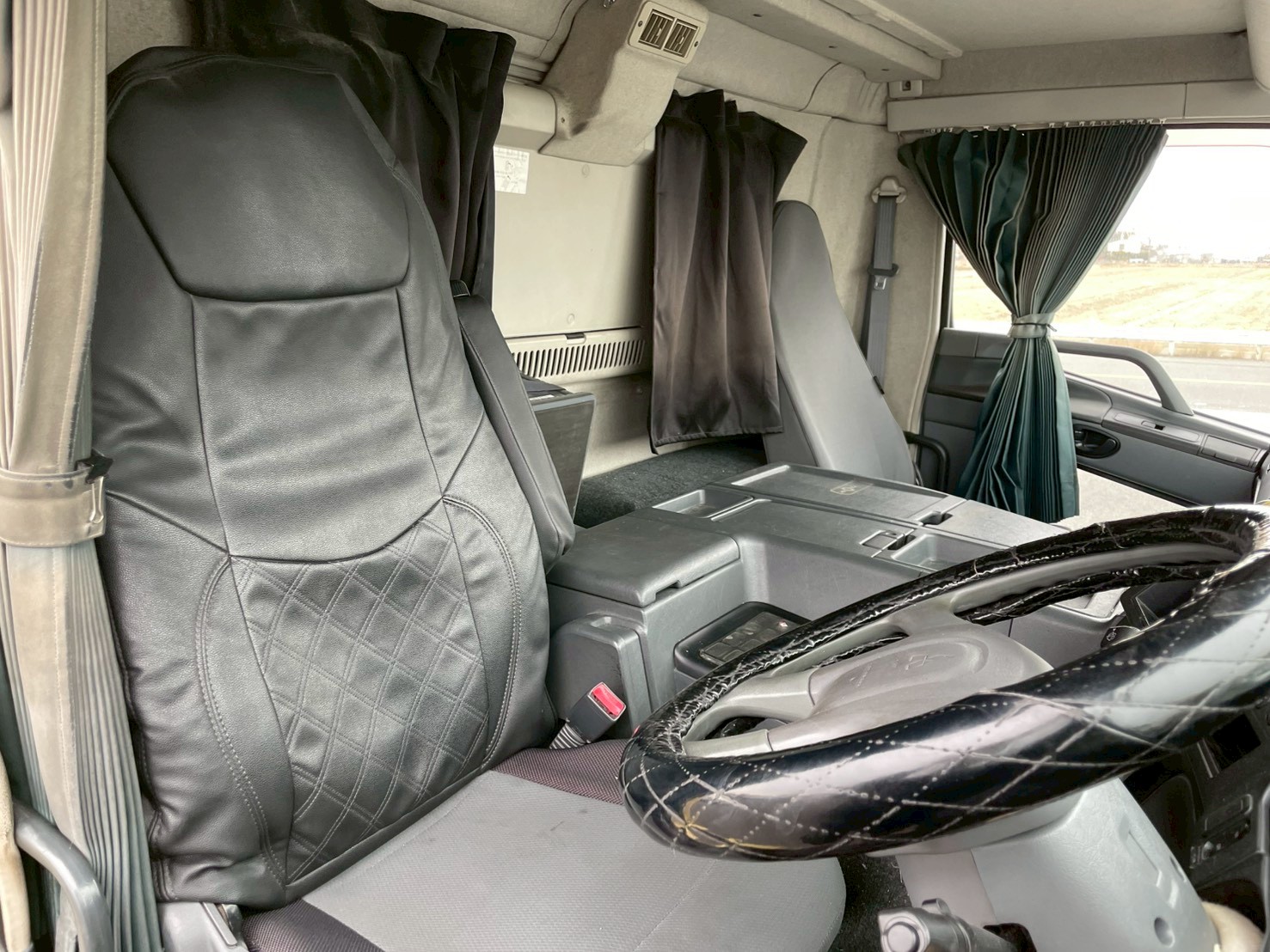 三菱 10t超  アルミウィング QKG-FS54VZ