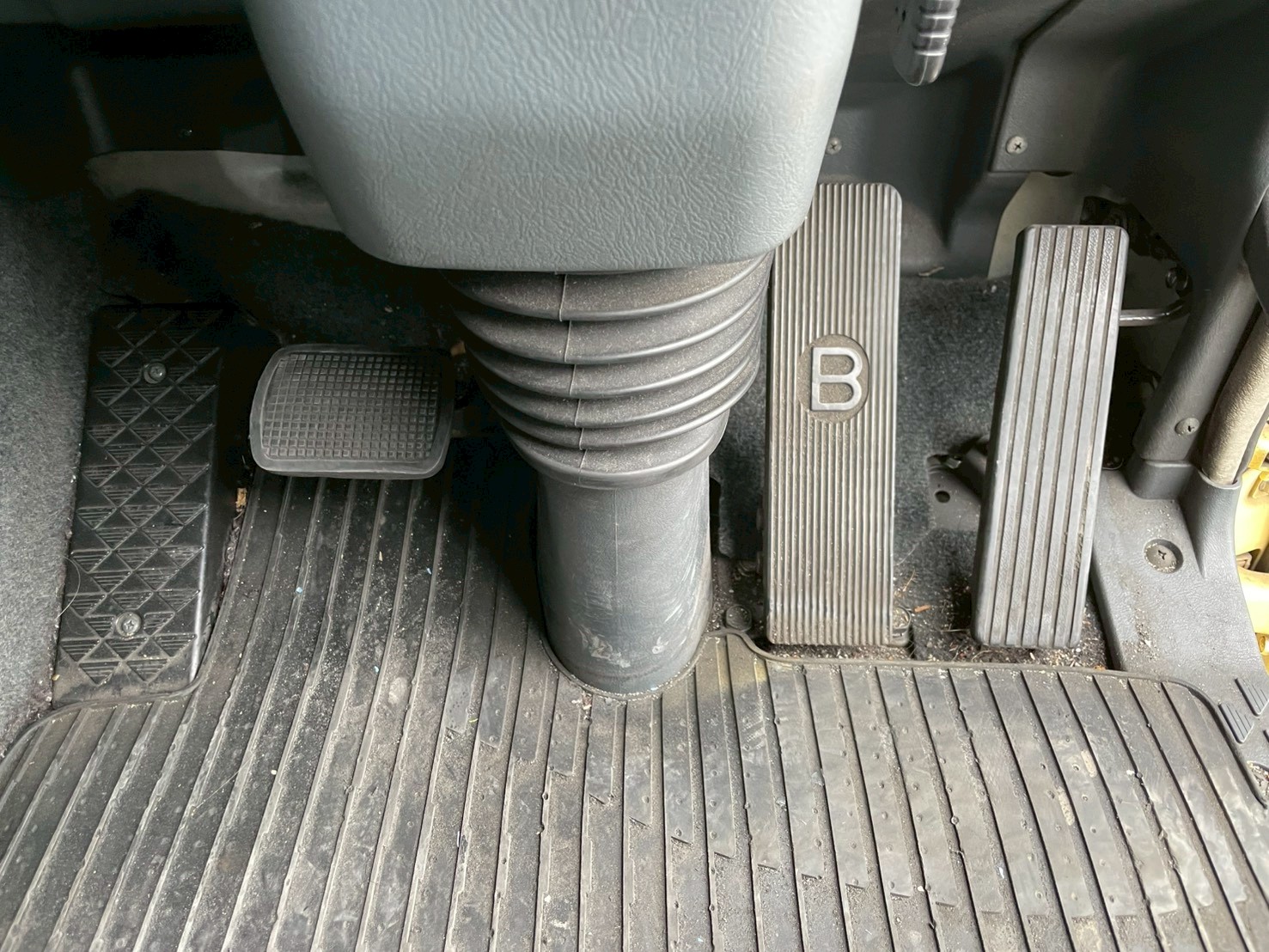 三菱 10t超  アルミウィング QKG-FS54VZ