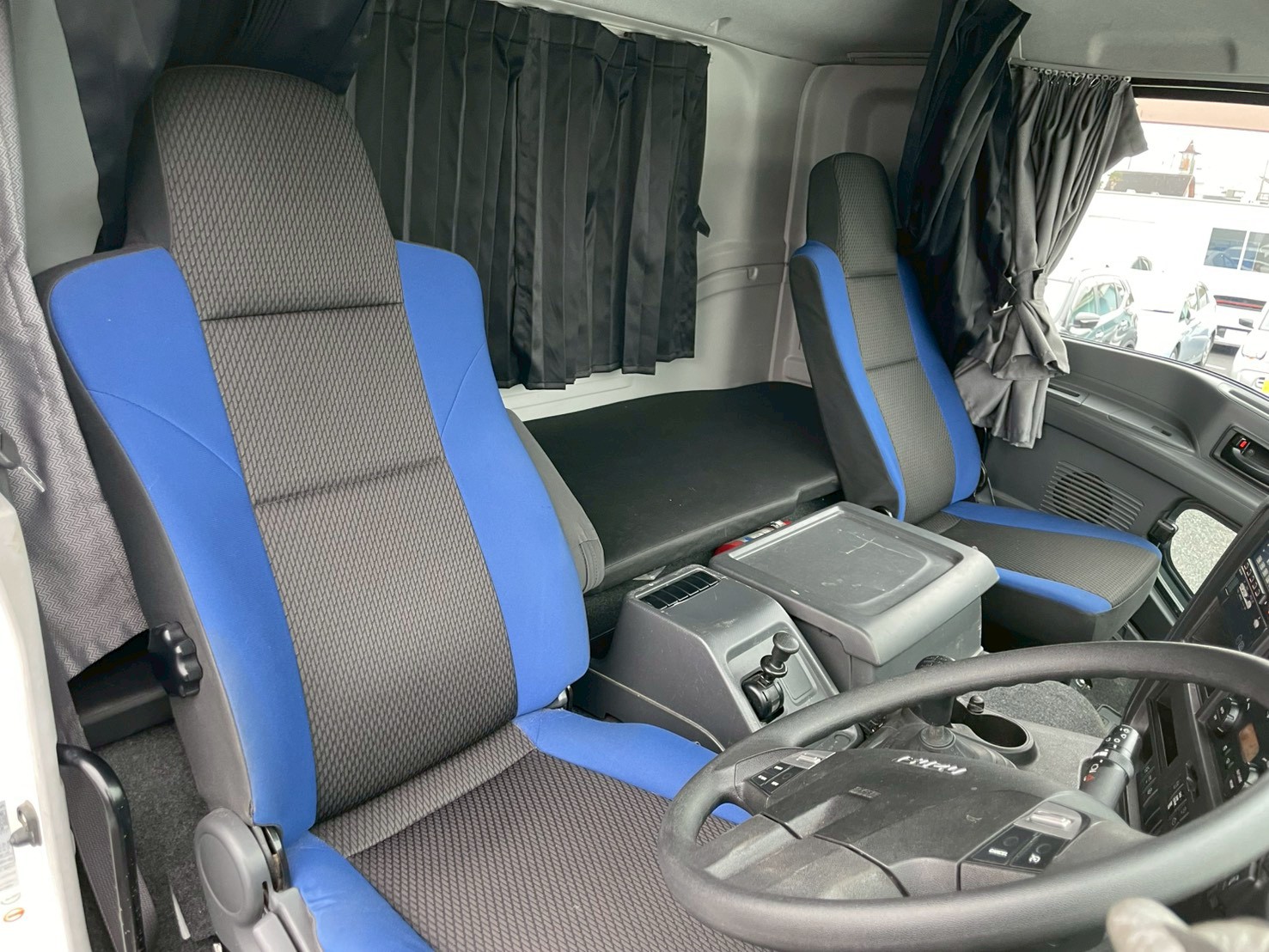 いすゞ 10t超 ギガ アルミウィング 2PG-CYJ77C