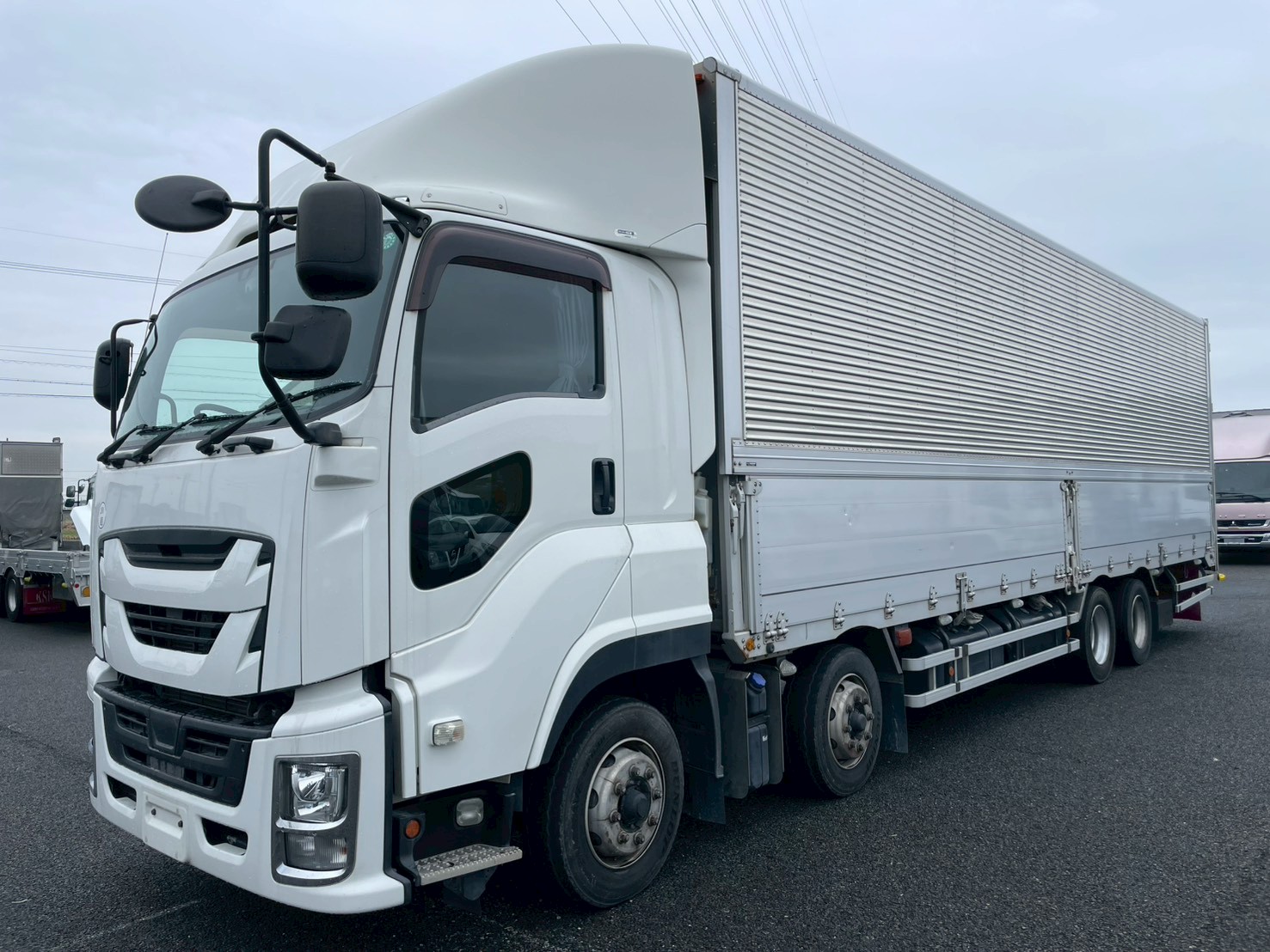 いすゞ 10t超 ギガ アルミウィング 2PG-CYJ77C