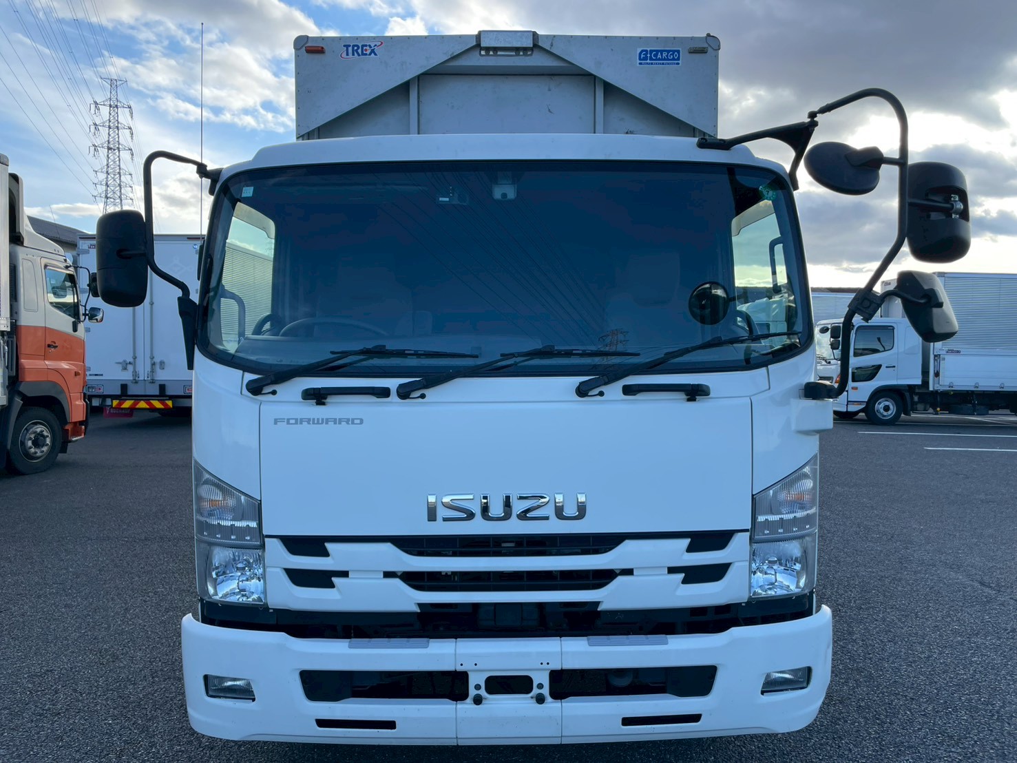 いすゞ 中型ワイド  アルミウィング 2RG-FRR90T2