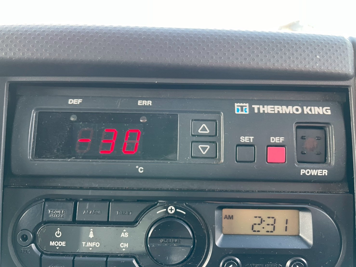 いすゞ 中型ワイド  冷凍車 TKG-FRR90T2