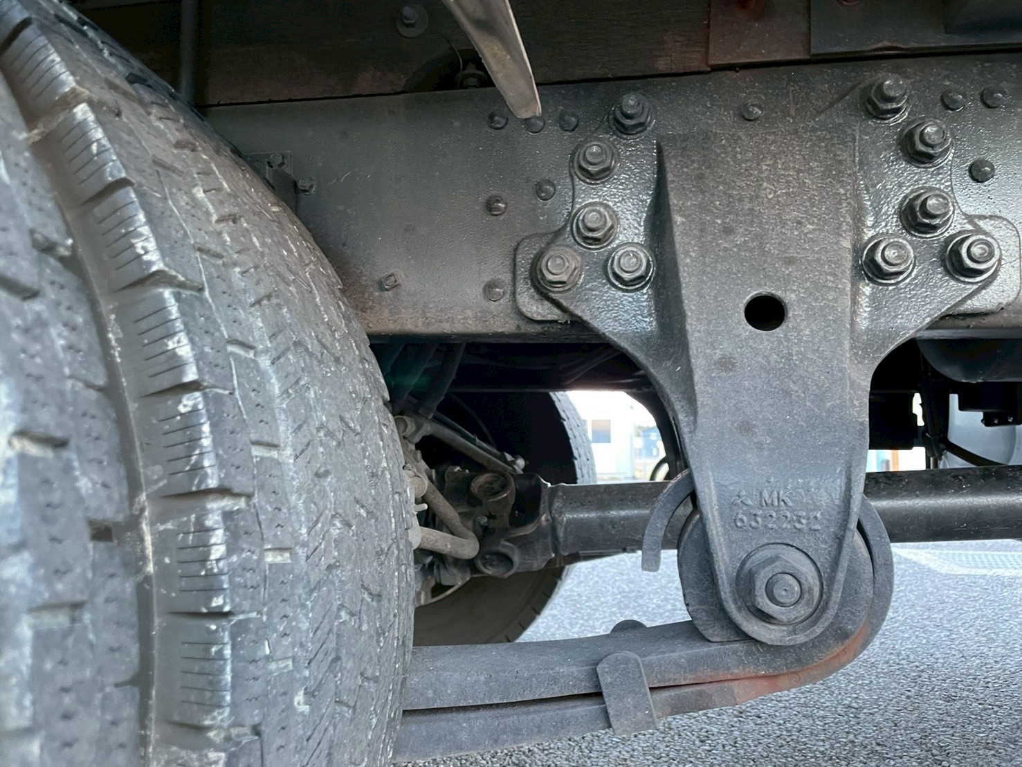 三菱 中型増トンワイド  平ボディ LKG-FK65FZ