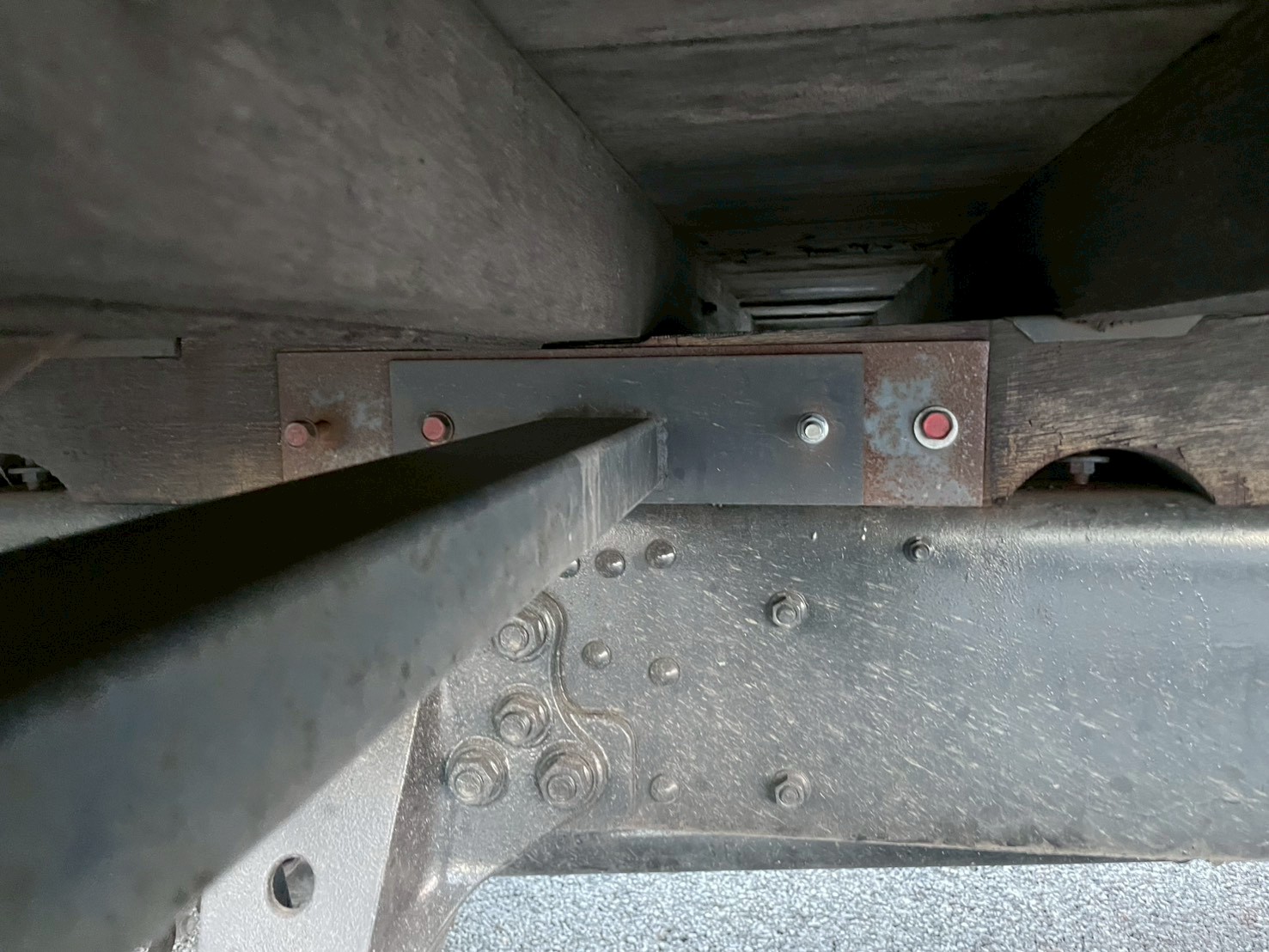 三菱 中型増トンワイド  平ボディ LKG-FK65FZ