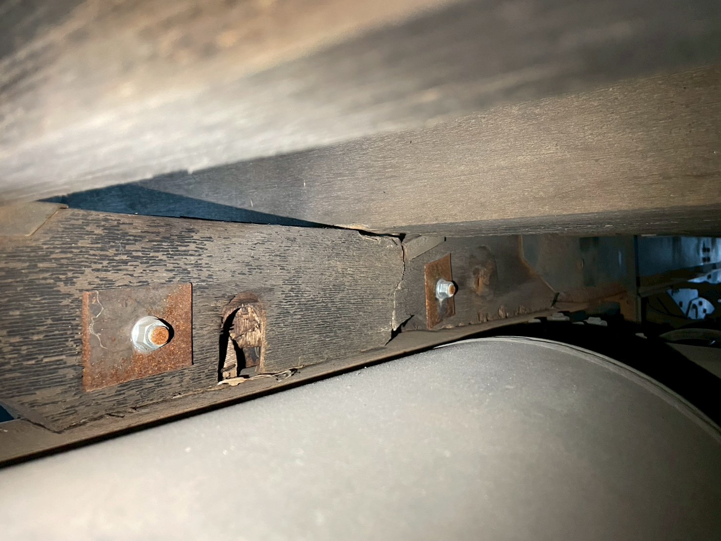 三菱 中型増トンワイド  平ボディ LKG-FK65FZ