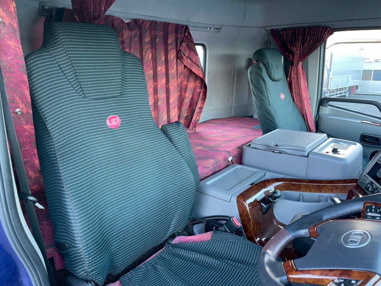 UDトラックス 10t超 クオン Ｓヘッド 2PG-GK5AAB