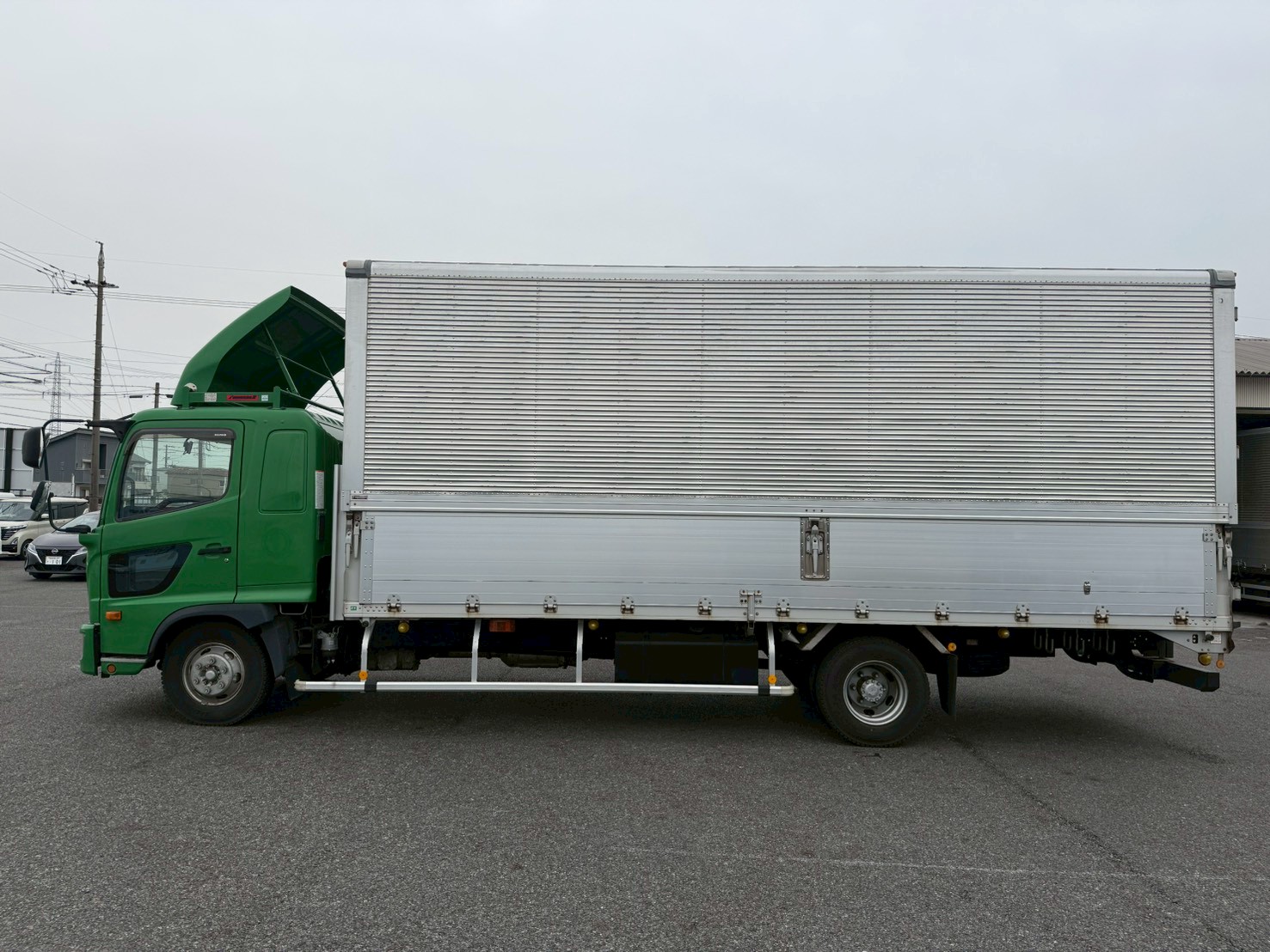 日野 中型ワイド  アルミウィング 2KG-FD2ABA