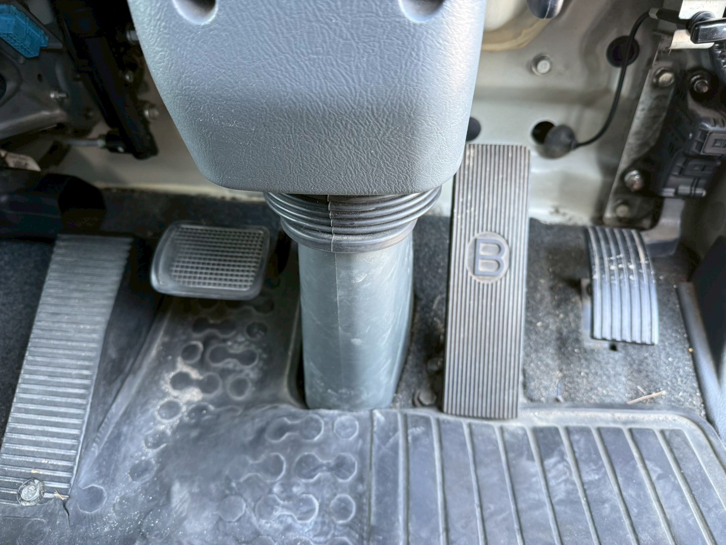 三菱 中型ワイド ファイター アルミウィング TKG-FK64F