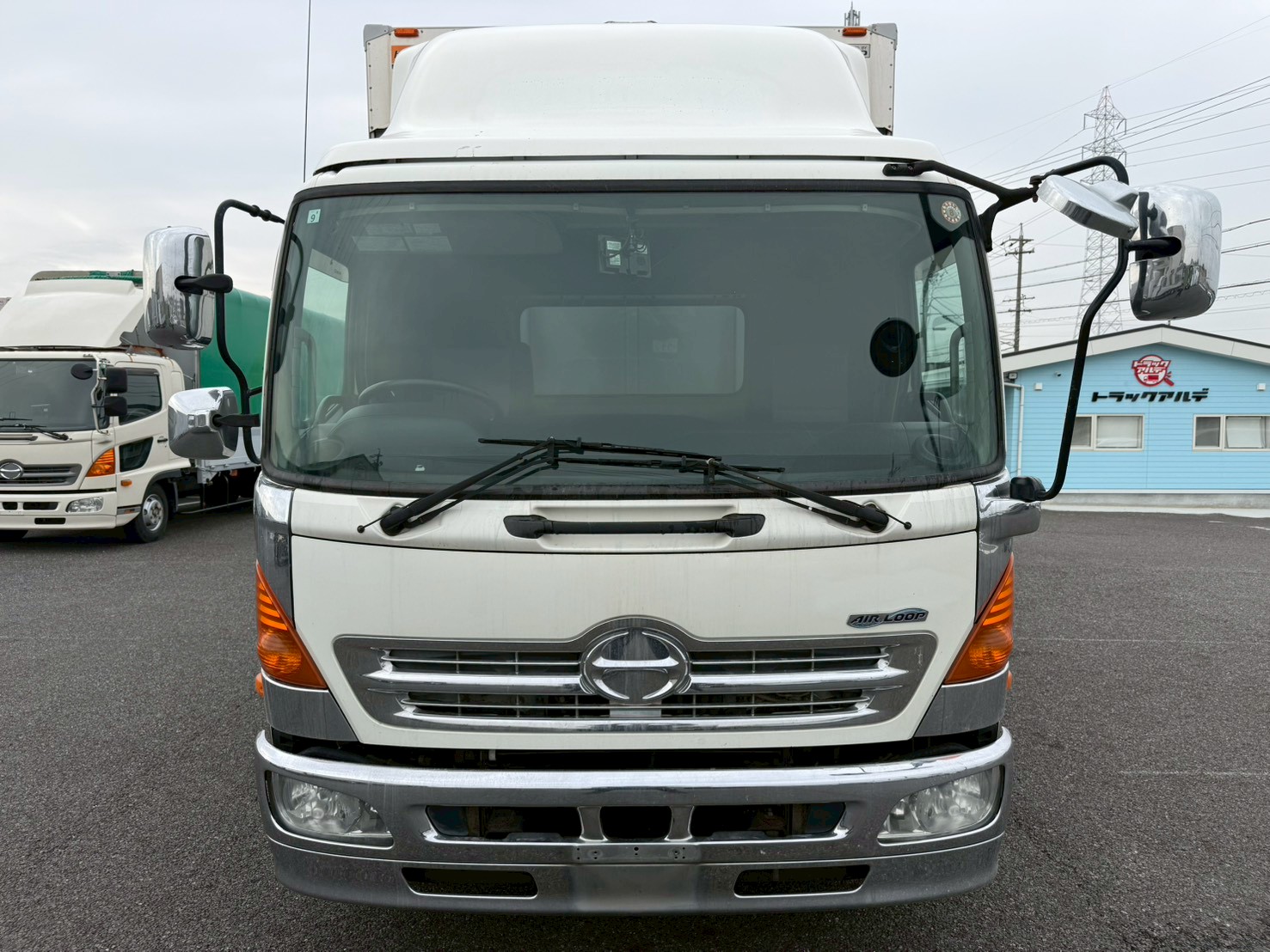 日野 中型ワイド  アルミウィング SKG-FD9JLAA