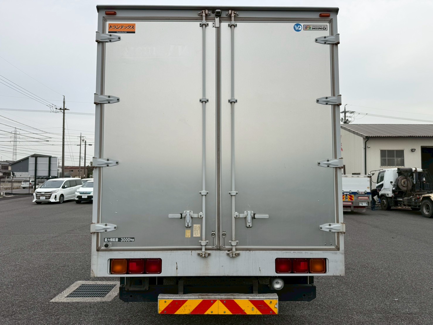 日野 中型ワイド  アルミウィング SKG-FD9JLAA